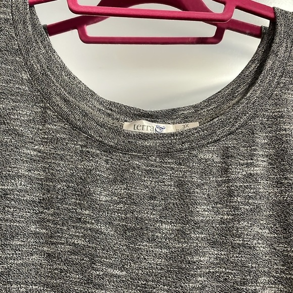 Terra & Sky 3X 24-26 grey silver lightweight sweater with crisscross sleeves - Picture 6 of 10